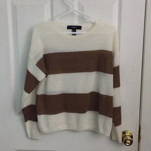 Long sleeved sweater